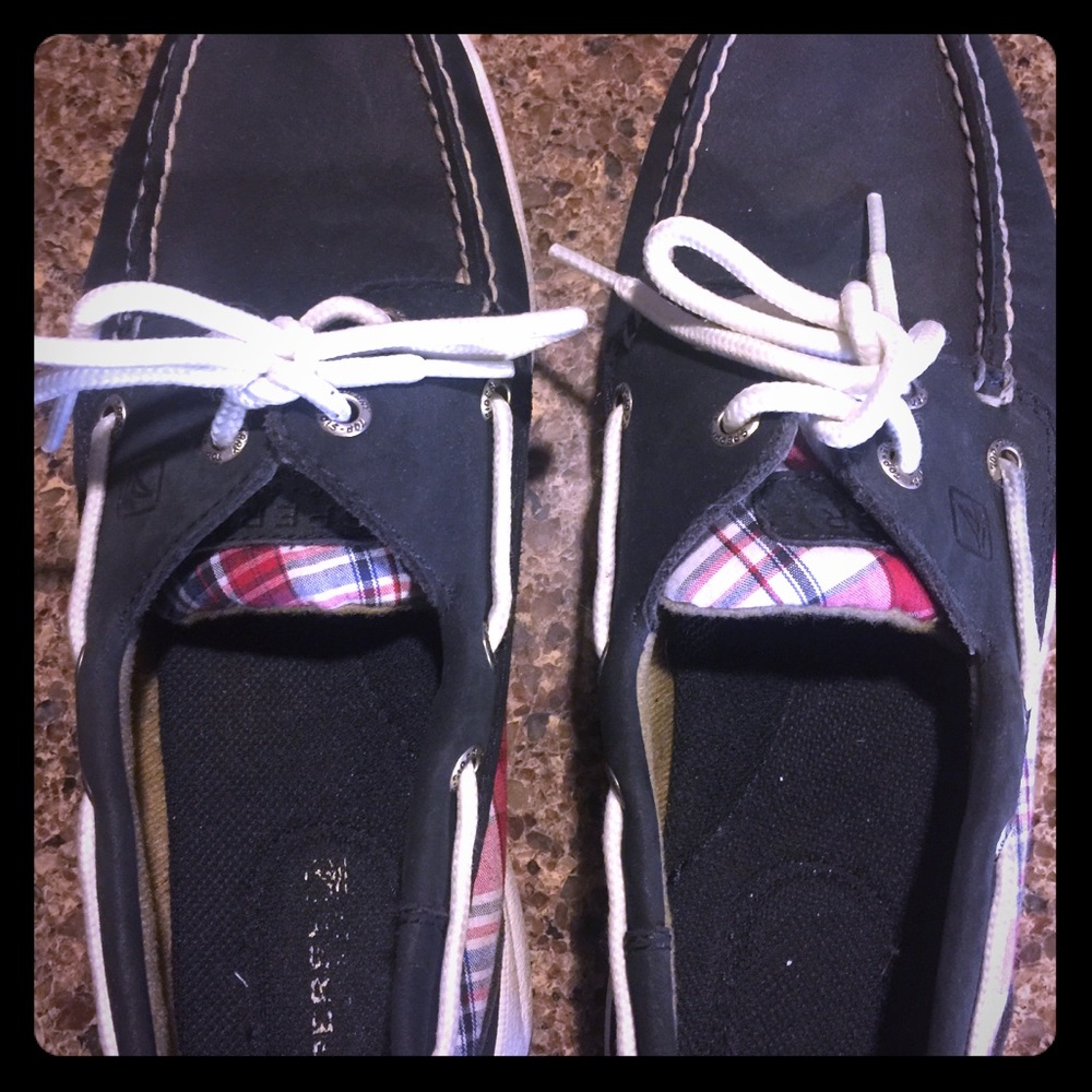 Sperry top-siders size 8